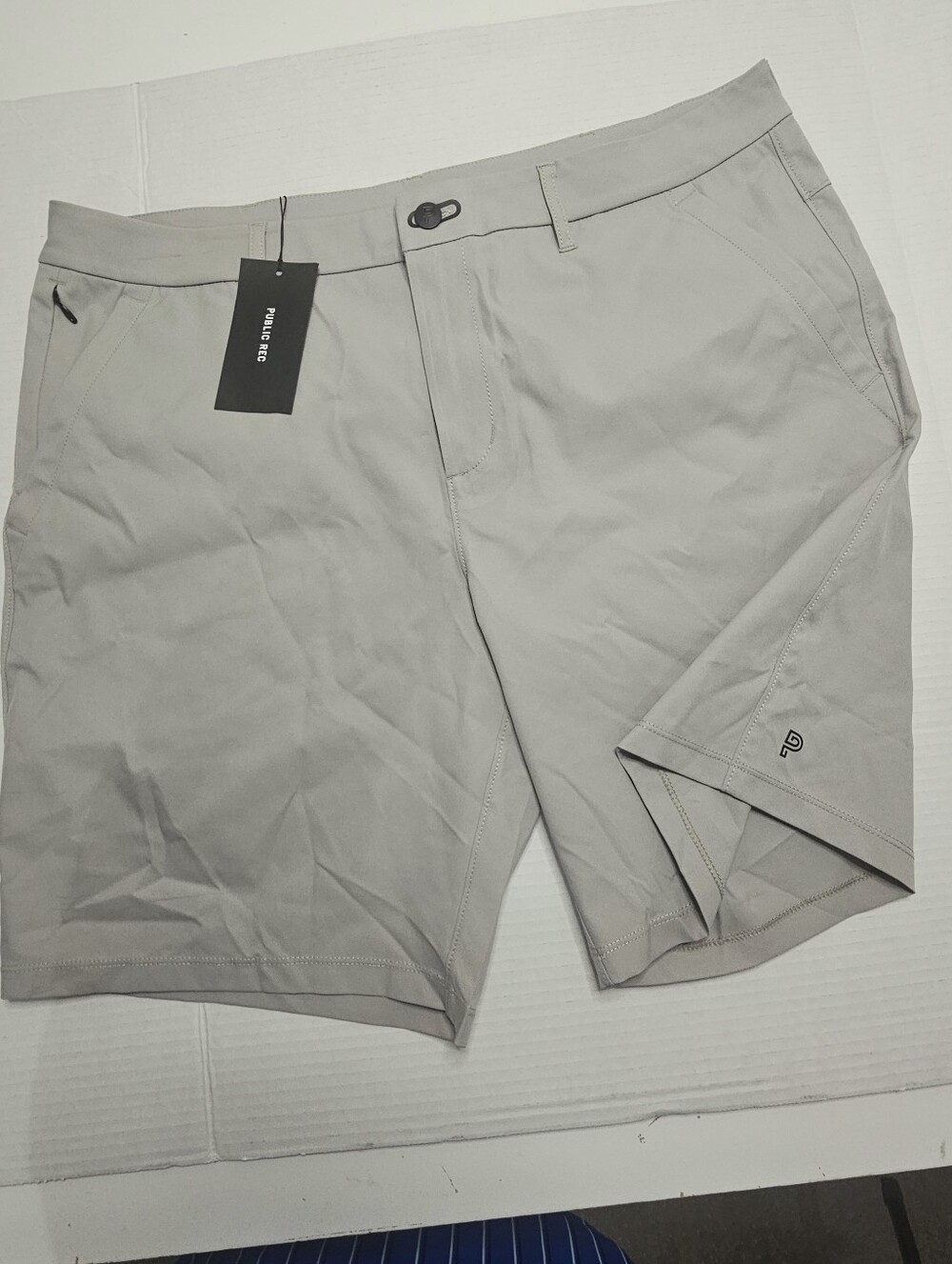 Public Rec Workday Short 2.0 Fog Size 36 NWT Performance Golf Travel Shorts